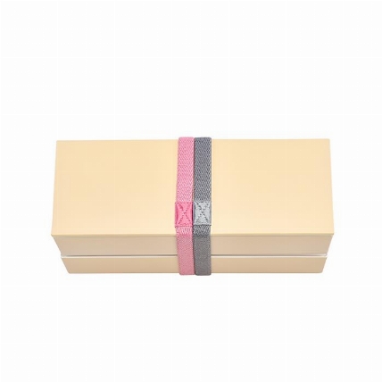 Musubi お弁当箱 スリムスクエア2段 560ml アイボリー ロフト